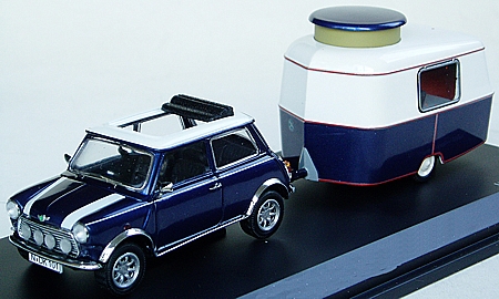 Mini Cooper Softtop mit Eriba-Puck  Anhänger