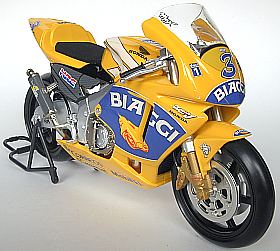 Honda RC 211V  M. Biaggi